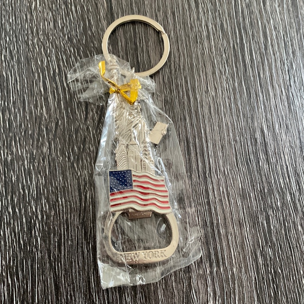 New York Keychain + bottle opener (2 in 1)
